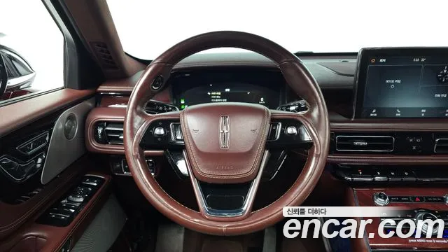 Lincoln Aviator 2020 thumb 12