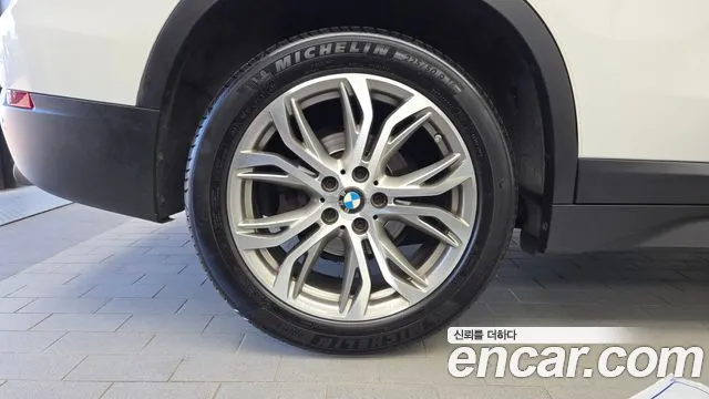 BMW X1 2019 thumb 5