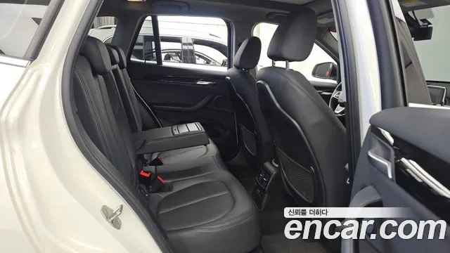 BMW X1 2019 thumb 12