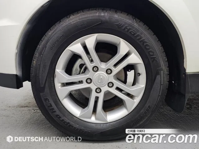 KG_Mobility_Ssangyong KORANDO 2013 thumb 5
