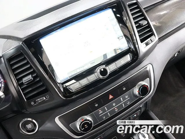 KG_Mobility_Ssangyong Rexton 2019 thumb 7
