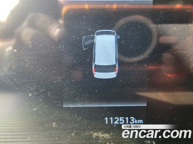 Hyundai Staria 2023 thumb 6