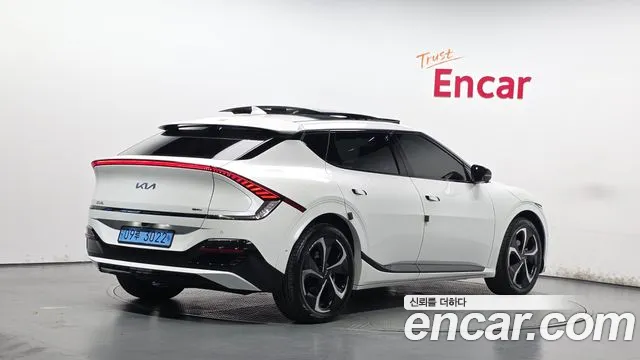 Kia EV6 2021 thumb 2