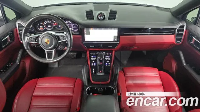 Porsche Cayenne 2021 thumb 6
