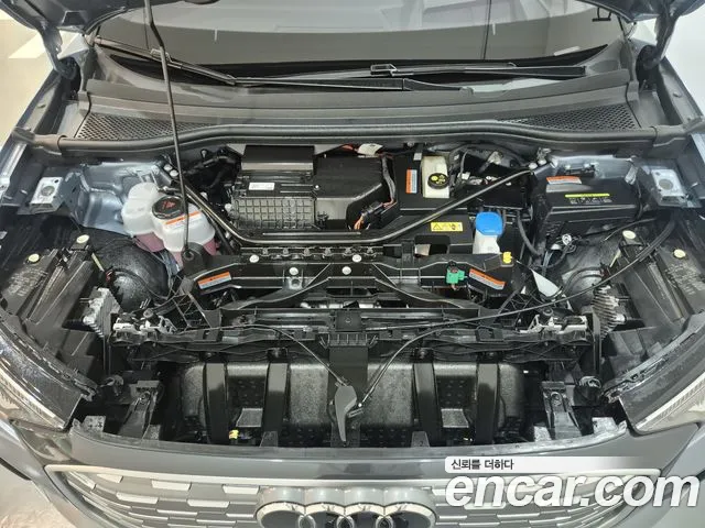 Audi Q4 e-tron 2026 thumb 6