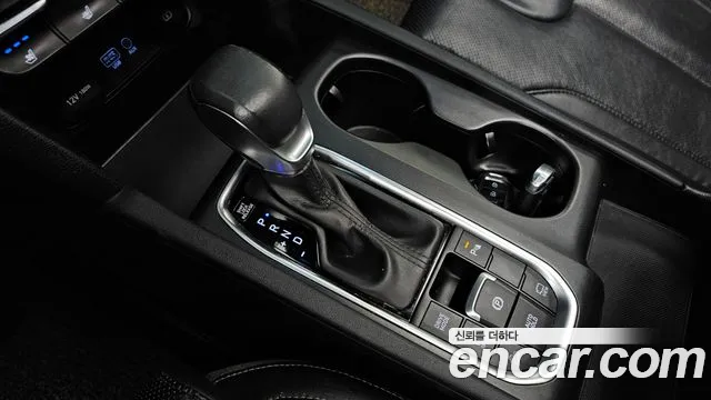 Hyundai Santa Fe 2018 thumb 9