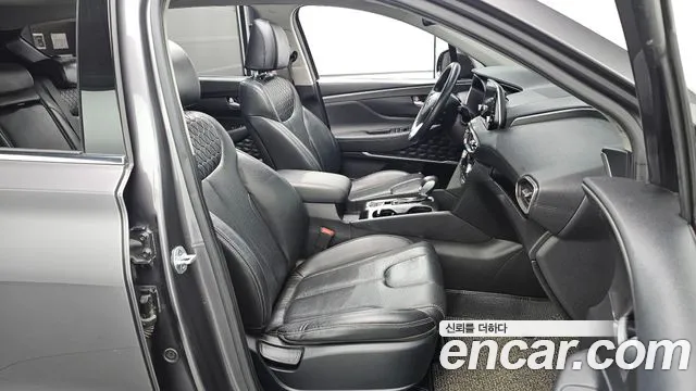 Hyundai Santa Fe 2018 thumb 10