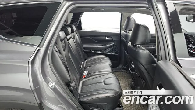 Hyundai Santa Fe 2018 thumb 11