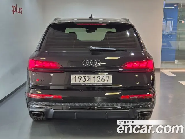 Audi Q7 2025 thumb 4