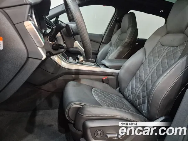 Audi Q7 2025 thumb 10