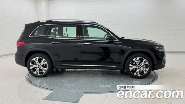 Mercedes-Benz EQB 2026 thumb 4