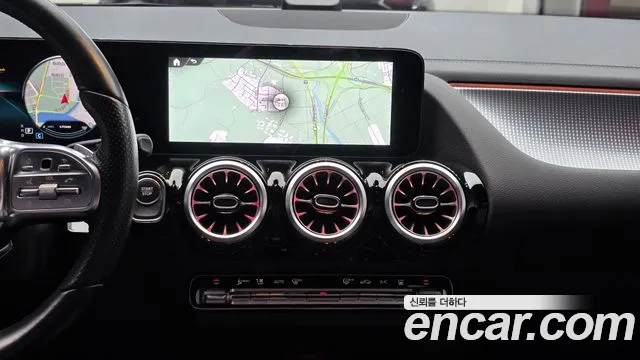 Mercedes-Benz EQA 2021 thumb 12