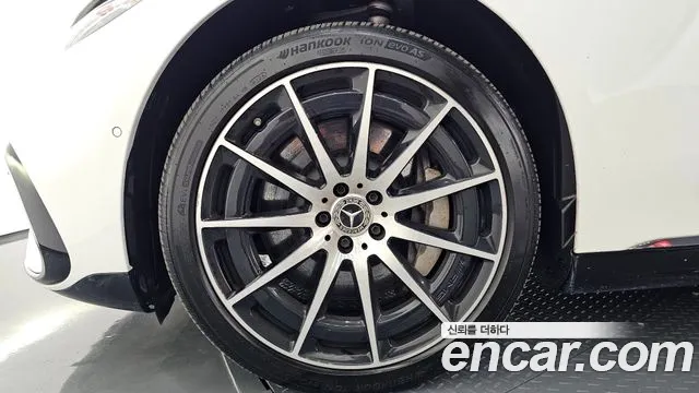 Mercedes-Benz EQS 2023 thumb 4