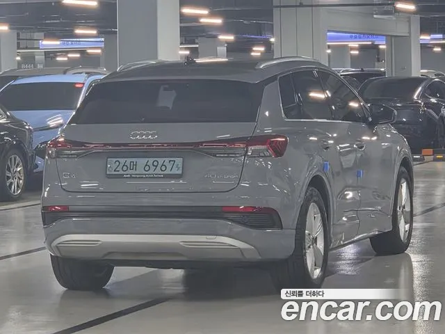 Audi Q4 e-tron 2022 thumb 4