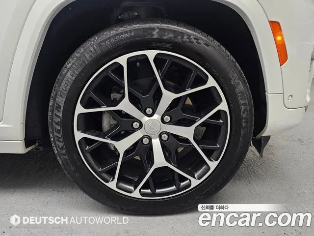 Jeep Cherokee 2023 thumb 5