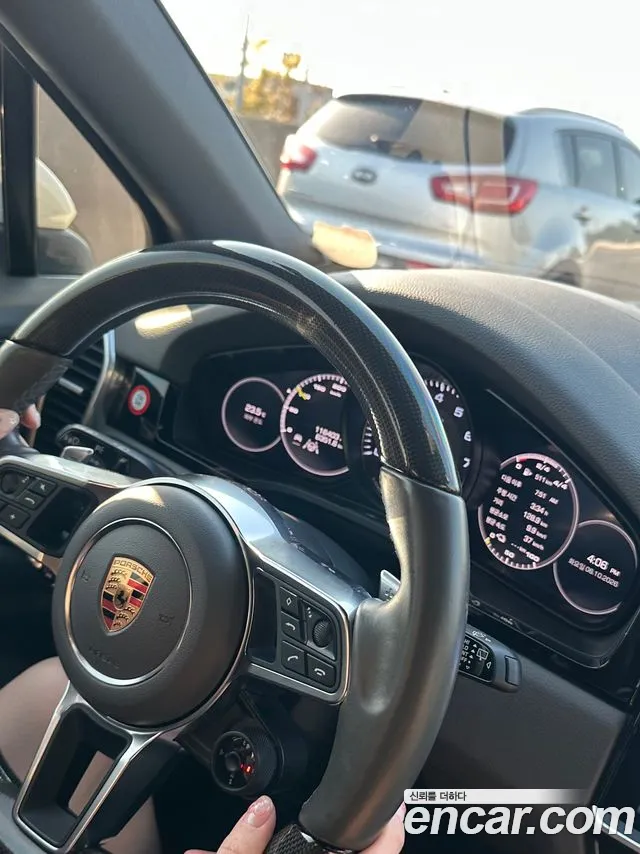Porsche Cayenne 2020 thumb 8