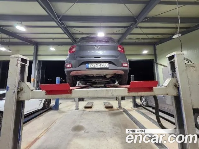 Hyundai Venue 2022 thumb 2