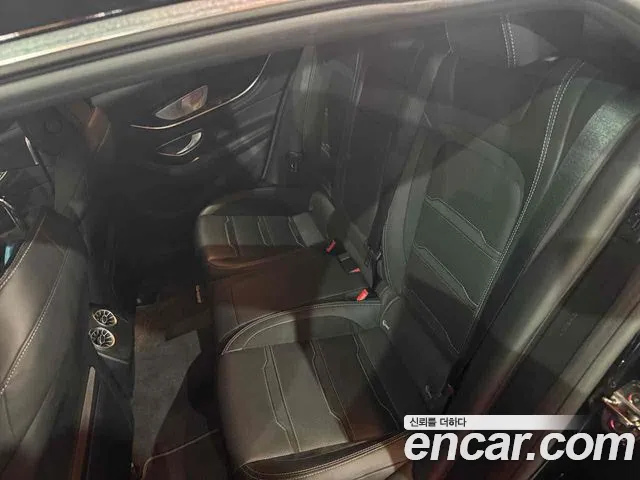 Mercedes-Benz AMG GT 2021 thumb 8