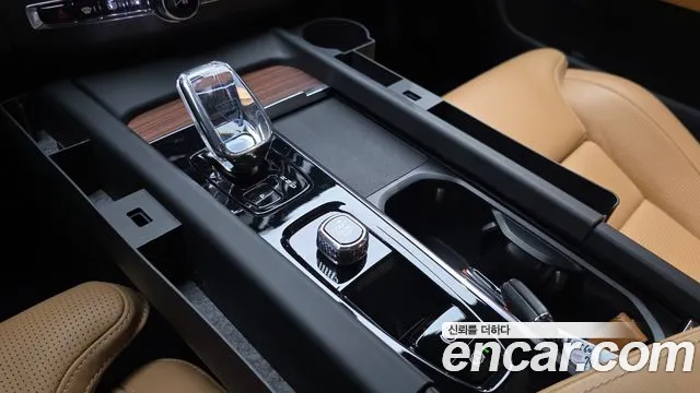 Volvo XC60 2023 thumb 9