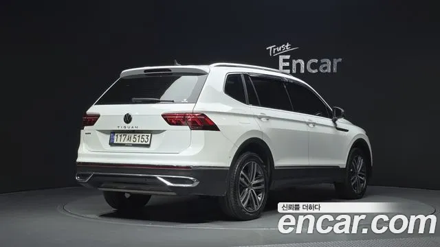 Volkswagen Tiguan 2022 thumb 2