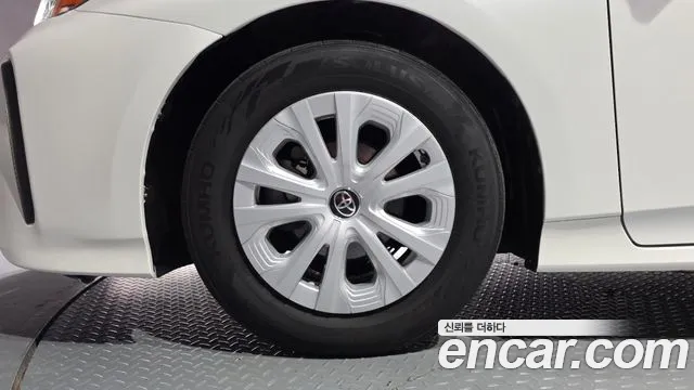 Toyota Prius 2019 thumb 5