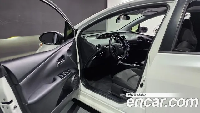 Toyota Prius 2019 thumb 10