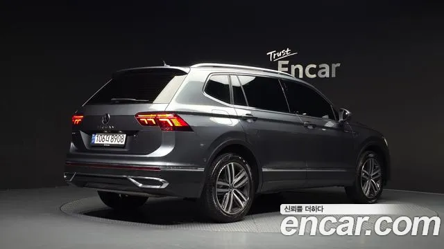 Volkswagen Tiguan 2023 thumb 2