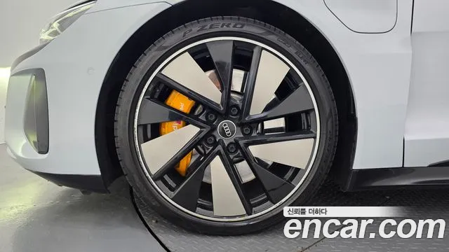 Audi e-tron GT 2021 thumb 5