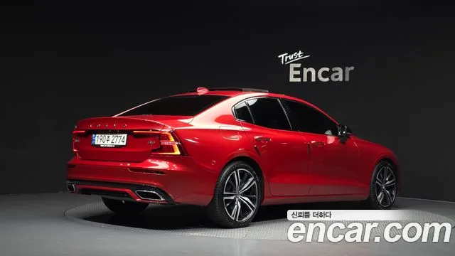 Volvo S60 2022 thumb 2