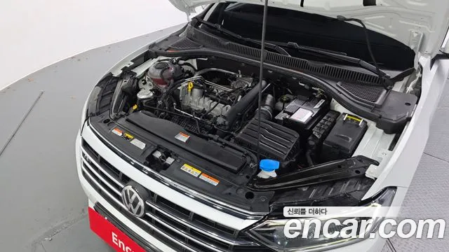 Volkswagen Jetta 2021 thumb 5