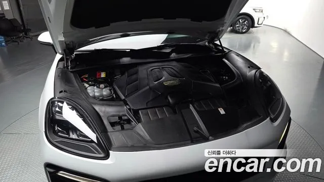 Porsche Cayenne 2020 thumb 6