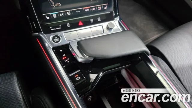 Audi e-tron 2021 thumb 9