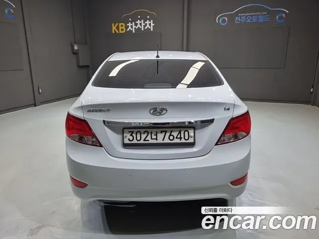 Hyundai Accent 2019 thumb 4