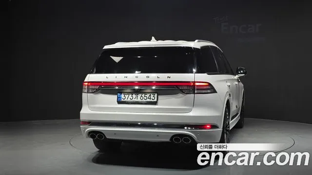 Lincoln Aviator 2023 thumb 4