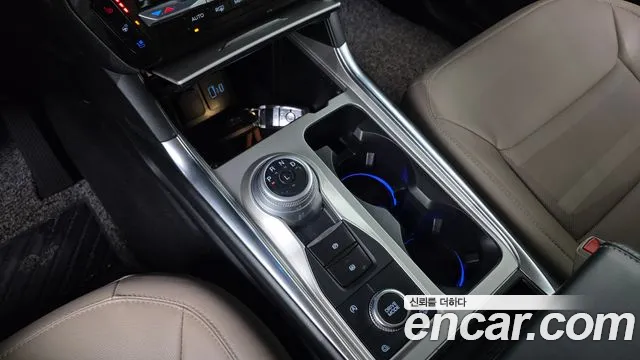 Ford Explorer 2021 thumb 9