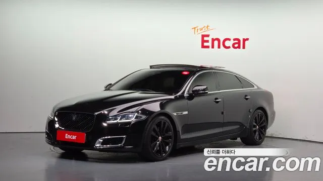 Jaguar XJ 2019 thumb 12
