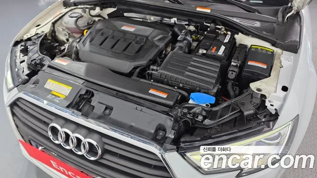 Audi A3 2020 thumb 6
