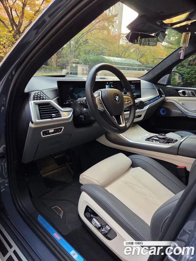 BMW X7 2023 thumb 7