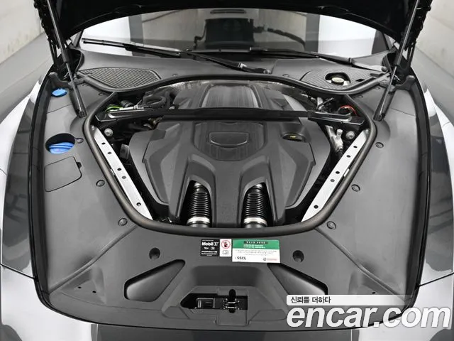 Porsche Panamera 2025 thumb 6