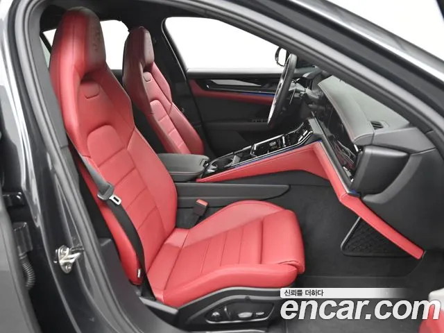 Porsche Panamera 2025 thumb 10
