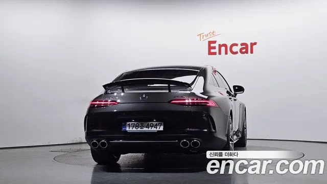 Mercedes-Benz AMG GT 2026 thumb 3