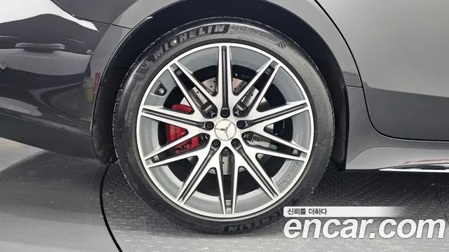 Mercedes-Benz AMG GT 2026 thumb 4