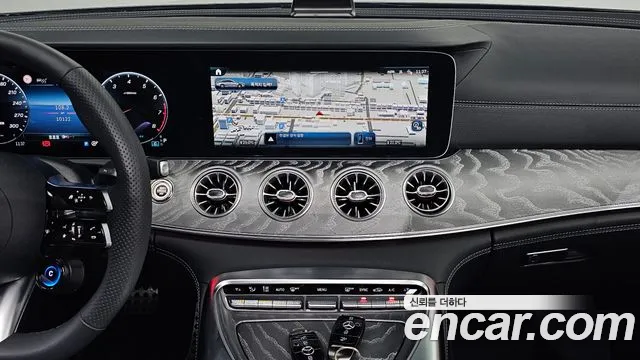 Mercedes-Benz AMG GT 2026 thumb 12