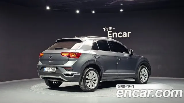 Volkswagen T-Roc 2021 thumb 2