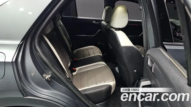 Volkswagen T-Roc 2021 thumb 12