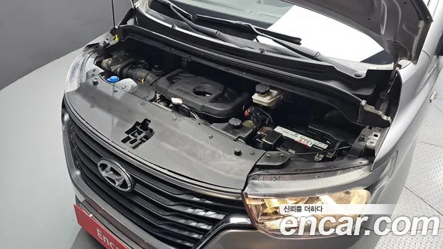 Hyundai Starex 2021 thumb 6