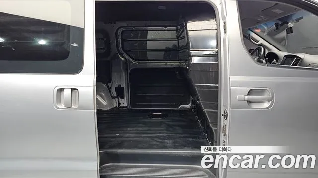 Hyundai Starex 2021 thumb 12