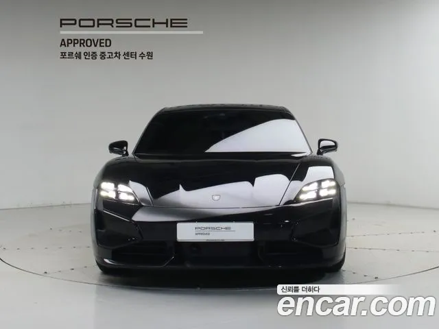 Porsche Taycan 2025 thumb 3