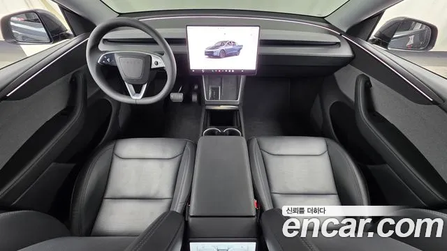 Tesla Model Y 2025 thumb 7