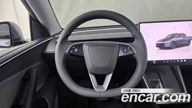 Tesla Model Y 2025 thumb 12